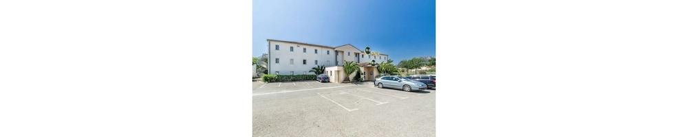 B&B Hôtel Fréjus Roquebrune-sur-Argens Exterior foto